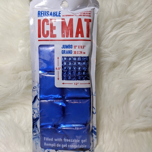 NWT Camo Lunch Bag W/ Ice Mat - Picture 9 of 10